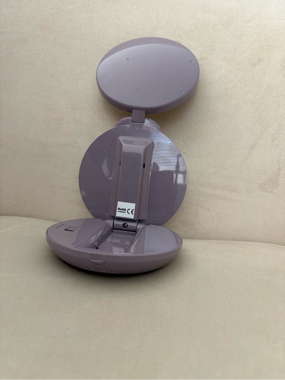 ZADRO Compact Folding Mirror in Light Purple - Picture 14 of 15